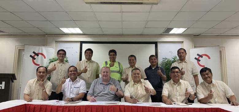 holcim philippines and dcaci officials sign a supply agreement in davao last april