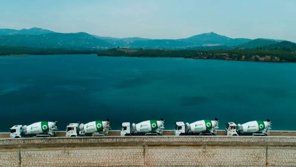 lafargeholcim_greece_ecopact_trucks.jpg.webp